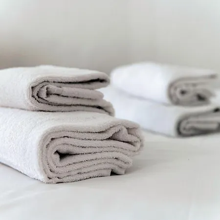 Me - Downtown * Como