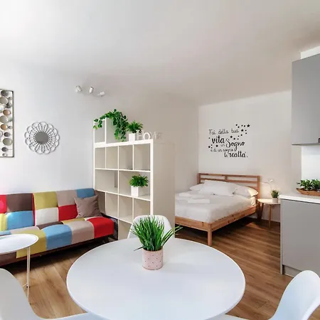 Me - Downtown Apartment Como