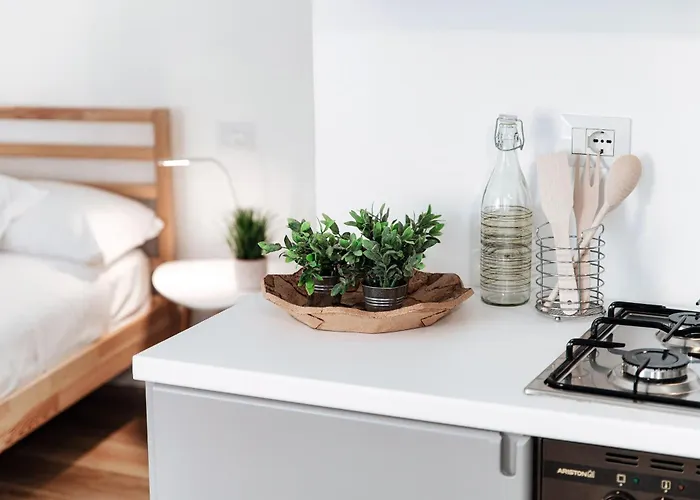 Me - Downtown * Como