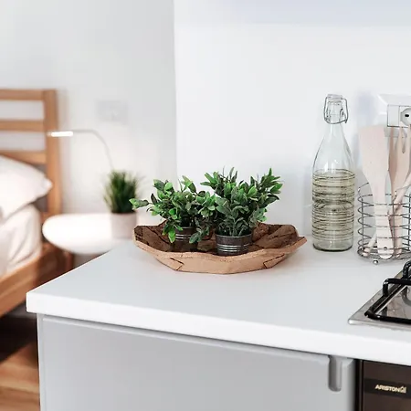 Me - Downtown * Como